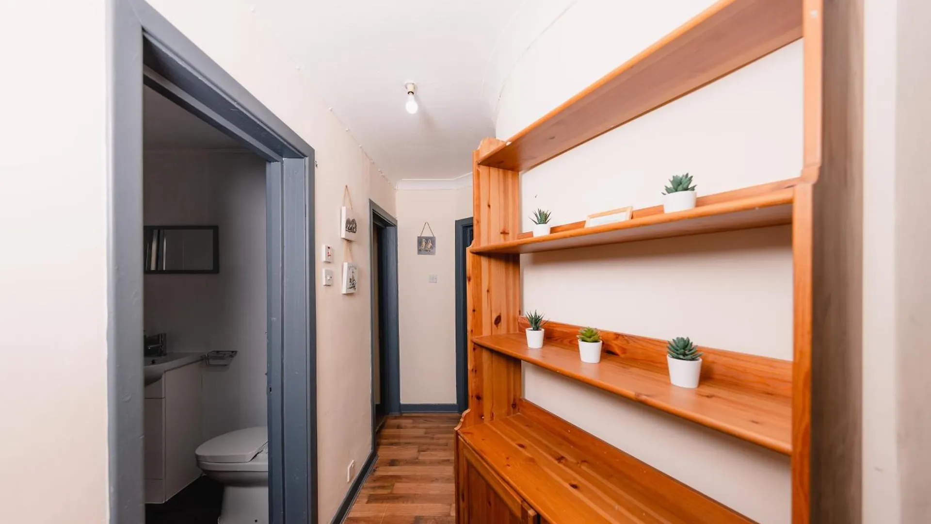 In Old Town, Cozy 4 Bedroom Flat Edimburgo