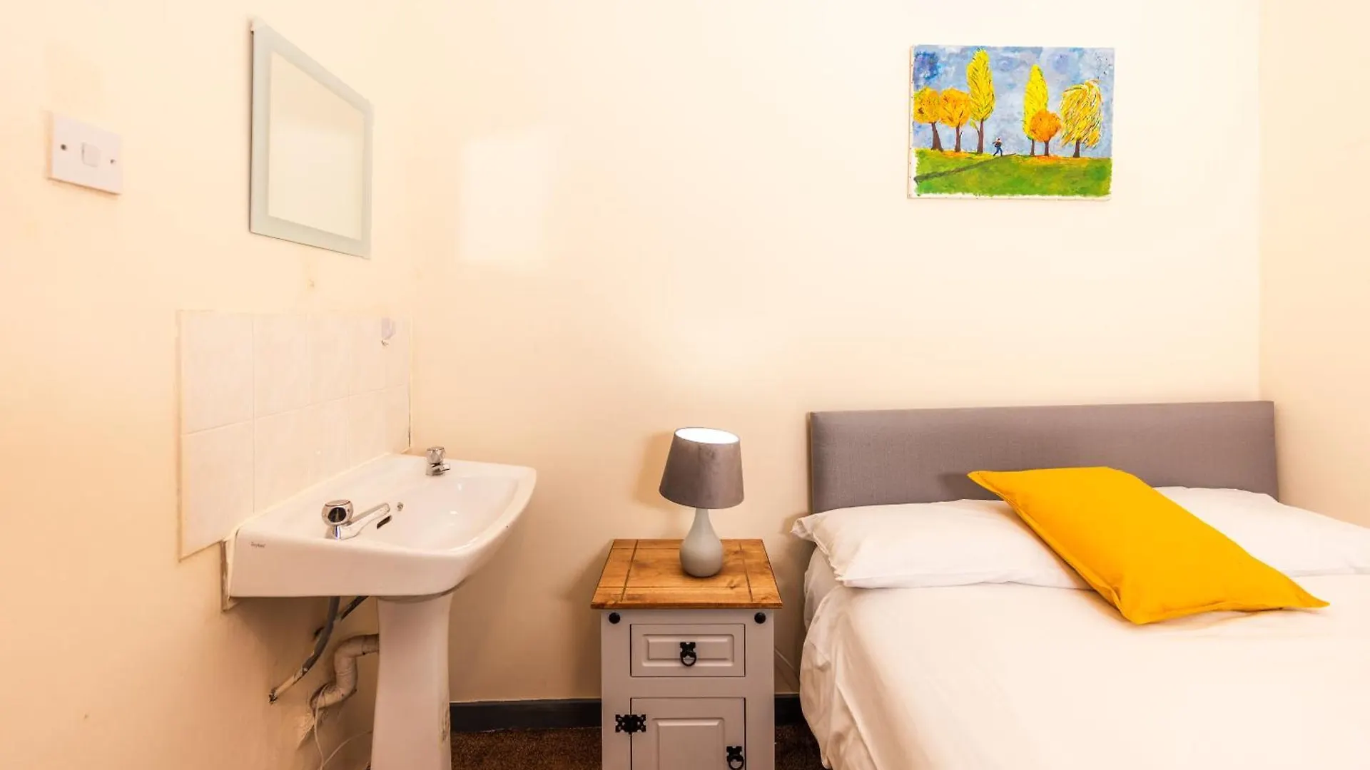 In Old Town, Cozy 4 Bedroom Flat Edimburgo