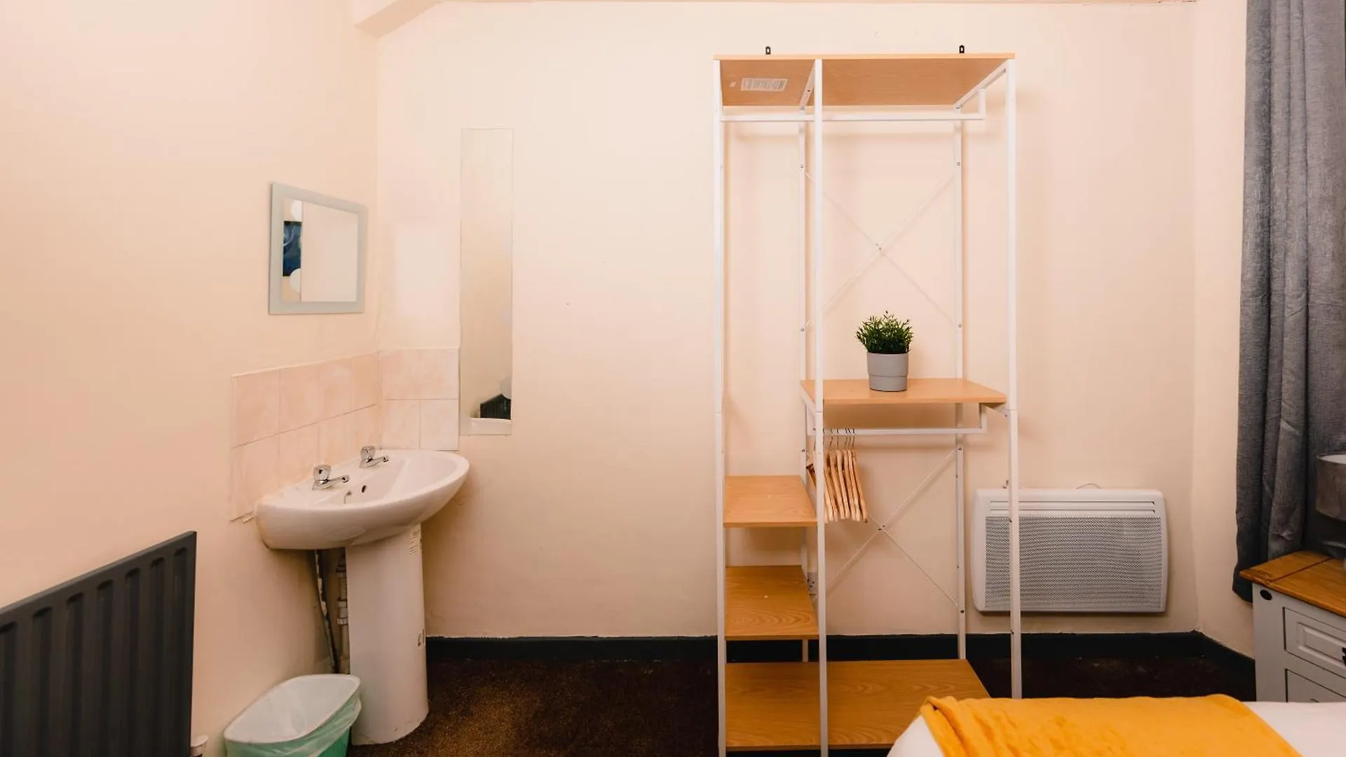 In Old Town, Cozy 4 Bedroom Flat Edimburgo 0*,